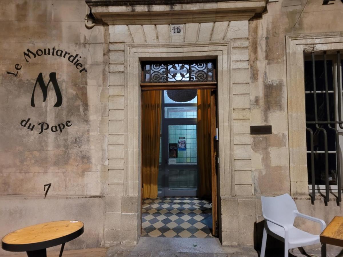 Un Nid Sur Les Toits Face Au Palais Des Papes Lägenhet Avignon Exteriör bild